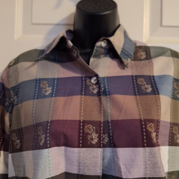 Alfred dunner button-down blouse size 6p - Picture 2 of 6